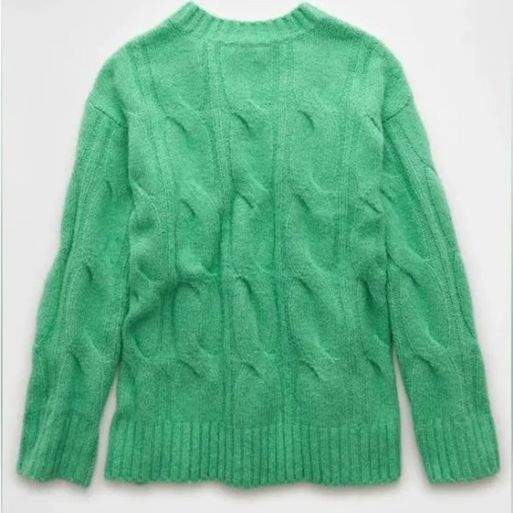 AE Whoa So Soft Cable Knit Sweater NWT - Picture 2 of 6